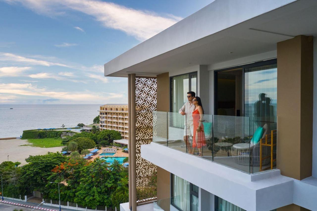 Amari Pattaya Hotell Eksteriør bilde The Bayview Suites