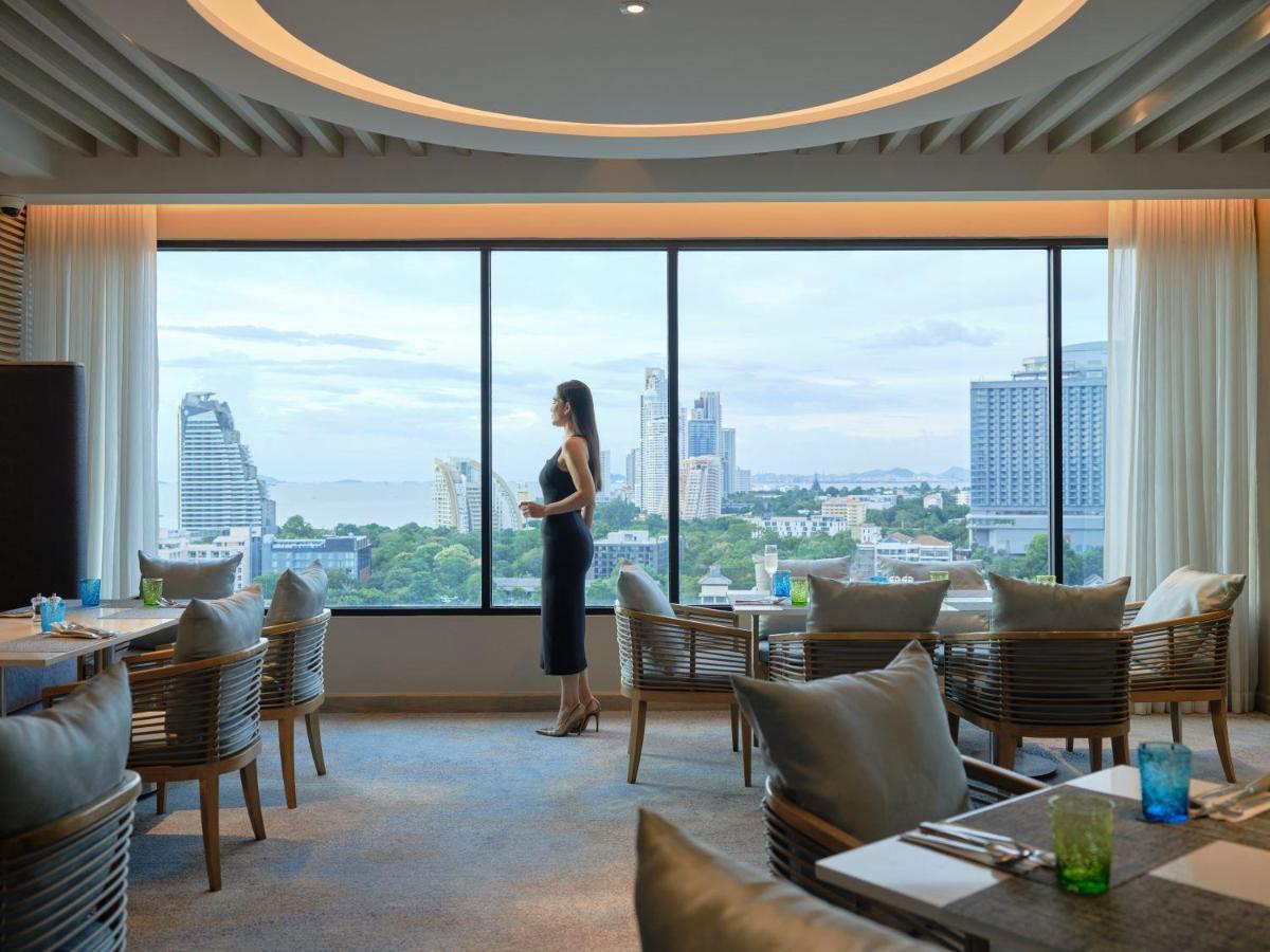 Amari Pattaya Hotell Eksteriør bilde The Club at U Sathorn