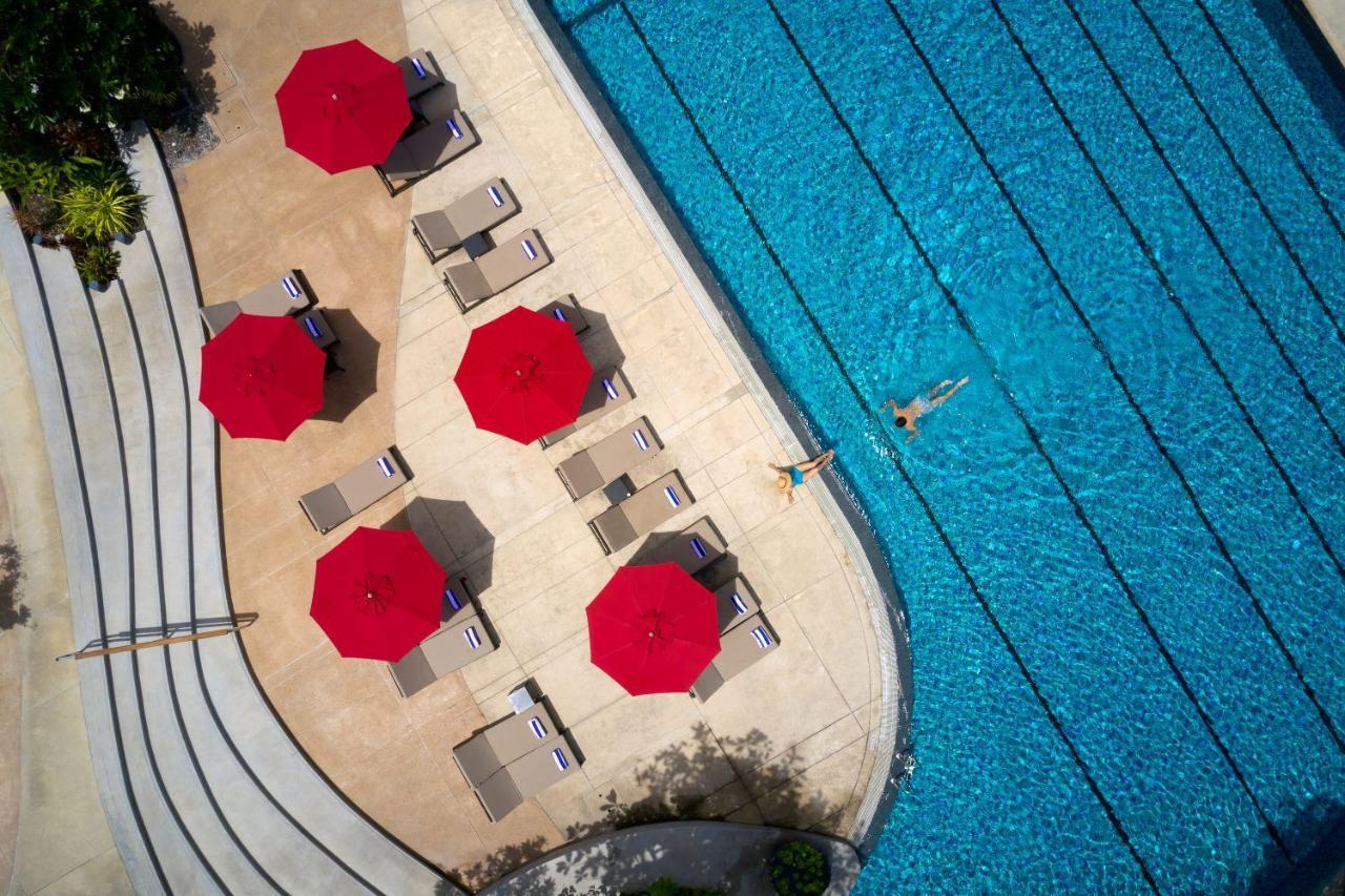 Amari Pattaya Hotell Eksteriør bilde Aerial view of the pool