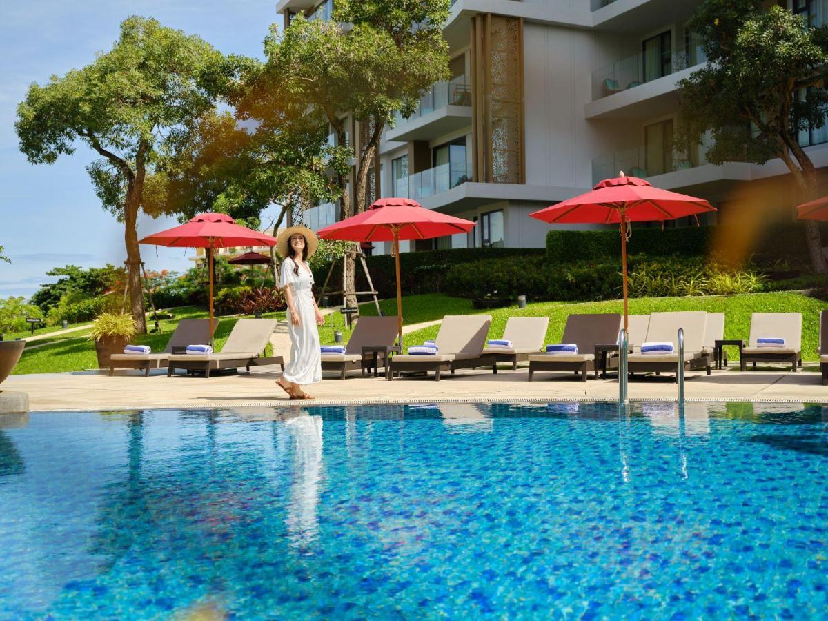 Amari Pattaya Hotell Eksteriør bilde The swimming pool at the hotel