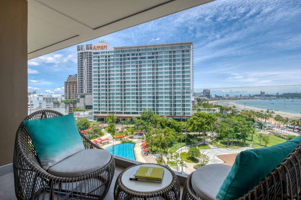 Amari Pattaya Hotell Eksteriør bilde View of the hotel from the pool