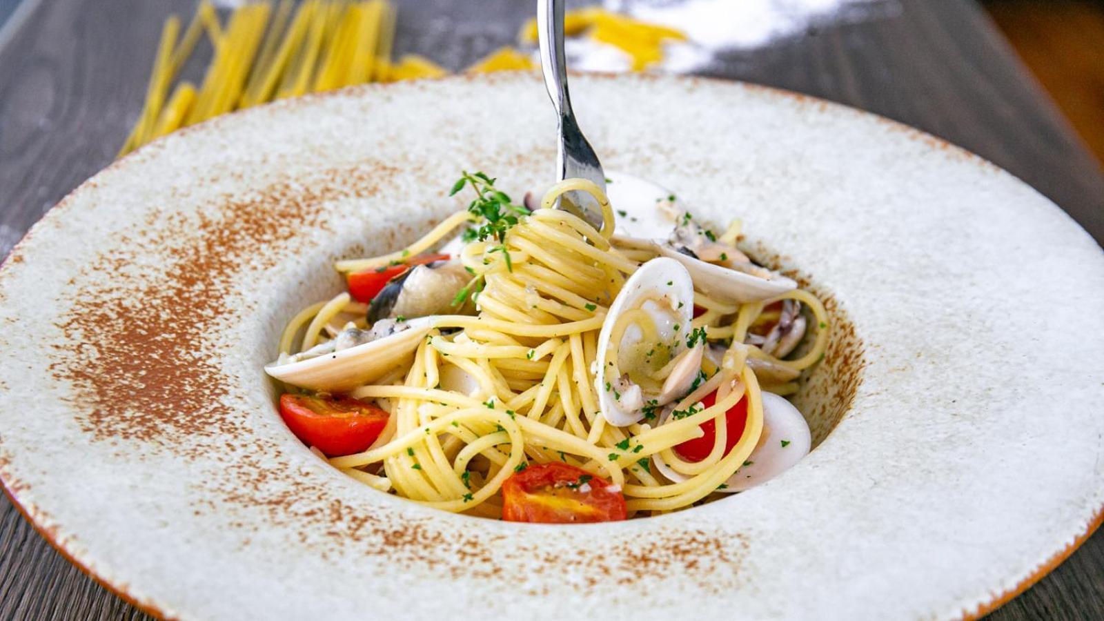 Amari Pattaya Hotell Eksteriør bilde Spaghetti alla vongole